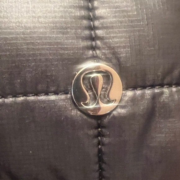 FIRM PRICE NWT LULULEMON QUILTED GRID TOTE BAG 5L - Picture 9 of 9